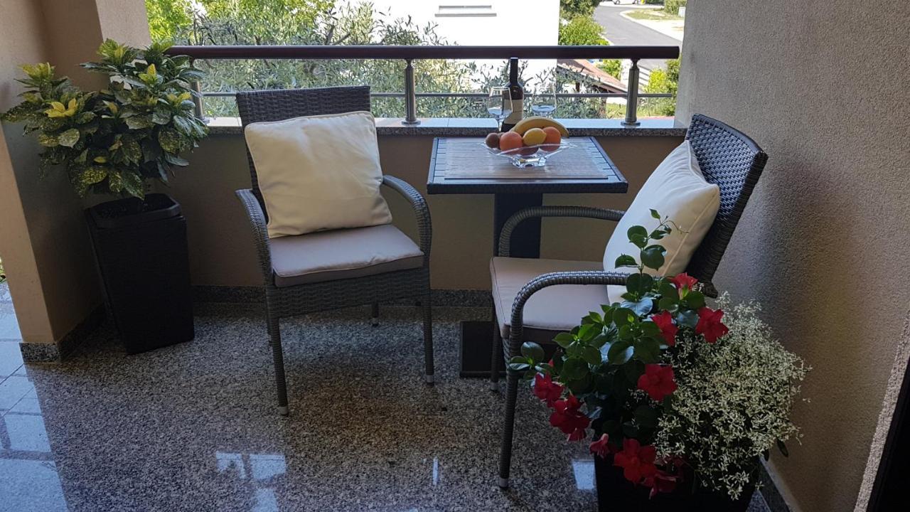 Apartments Alea 罗维尼 外观 照片