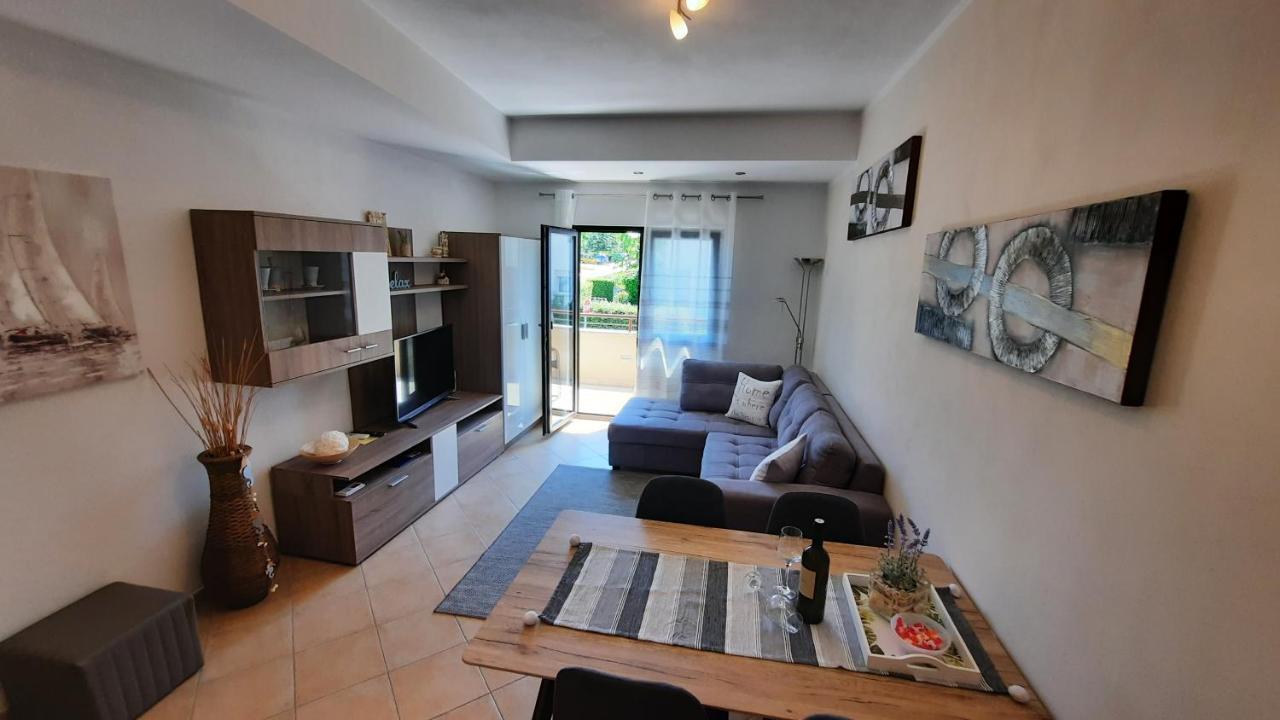 Apartments Alea 罗维尼 外观 照片