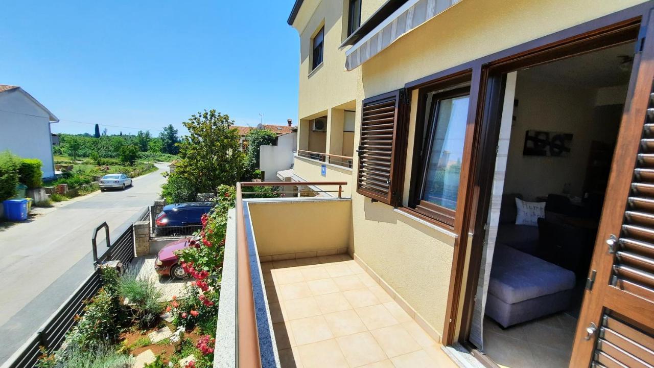 Apartments Alea 罗维尼 外观 照片