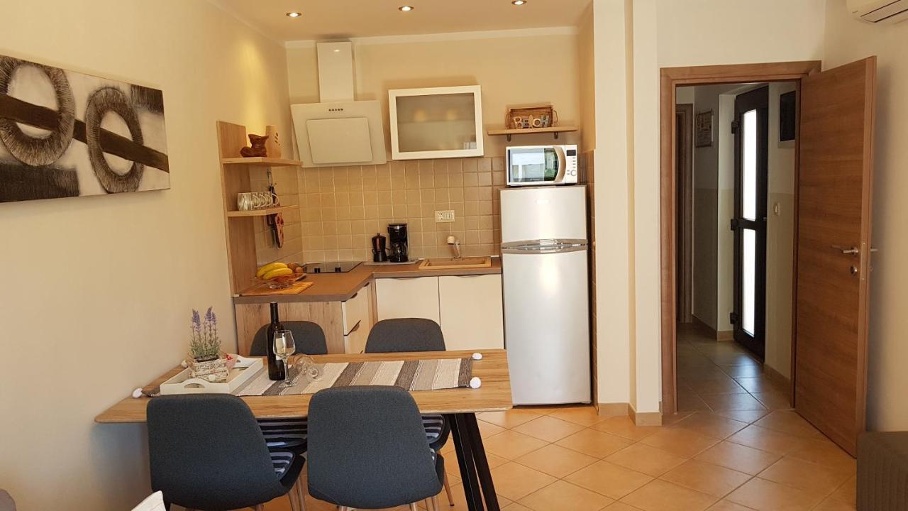 Apartments Alea 罗维尼 外观 照片