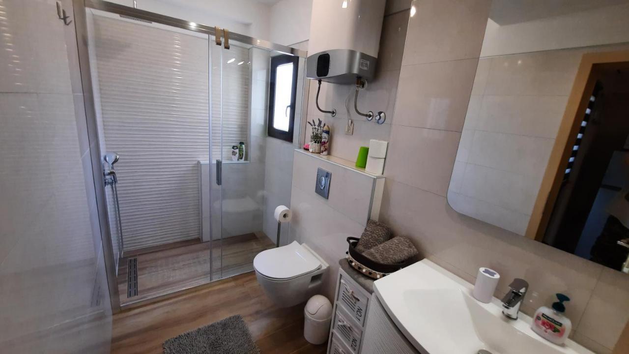 Apartments Alea 罗维尼 外观 照片