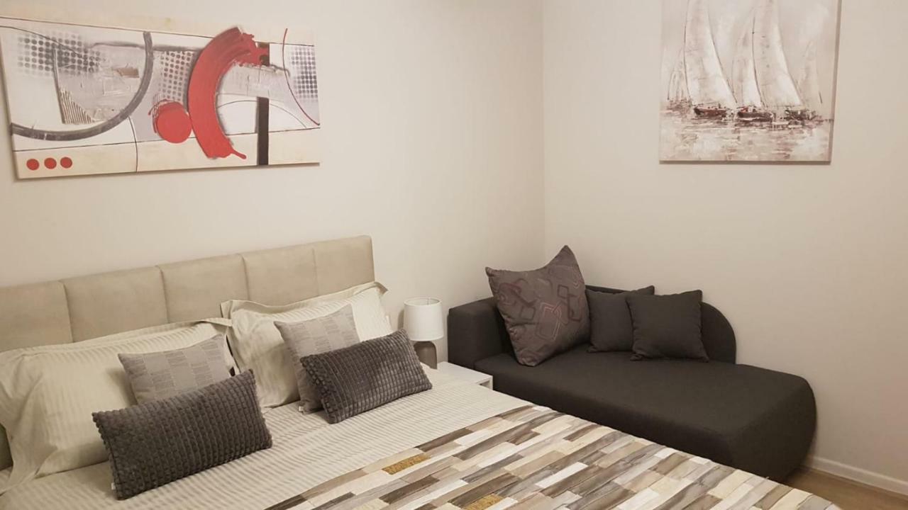 Apartments Alea 罗维尼 外观 照片