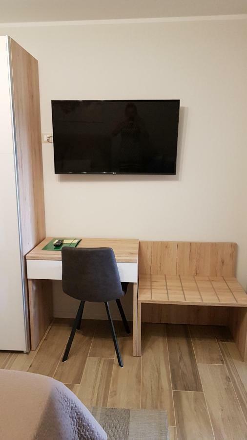 Apartments Alea 罗维尼 外观 照片